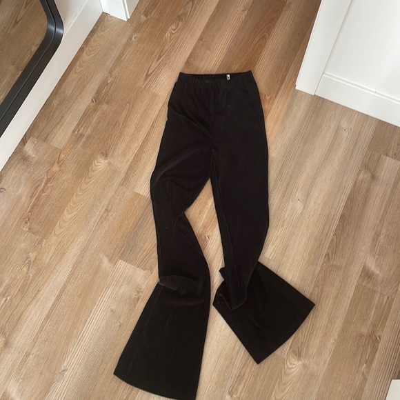 ASOS DESIGN Tall kick flare pants in black + cord - Picture 3 of 4